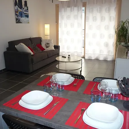 Le Rive Gauche Apartment *